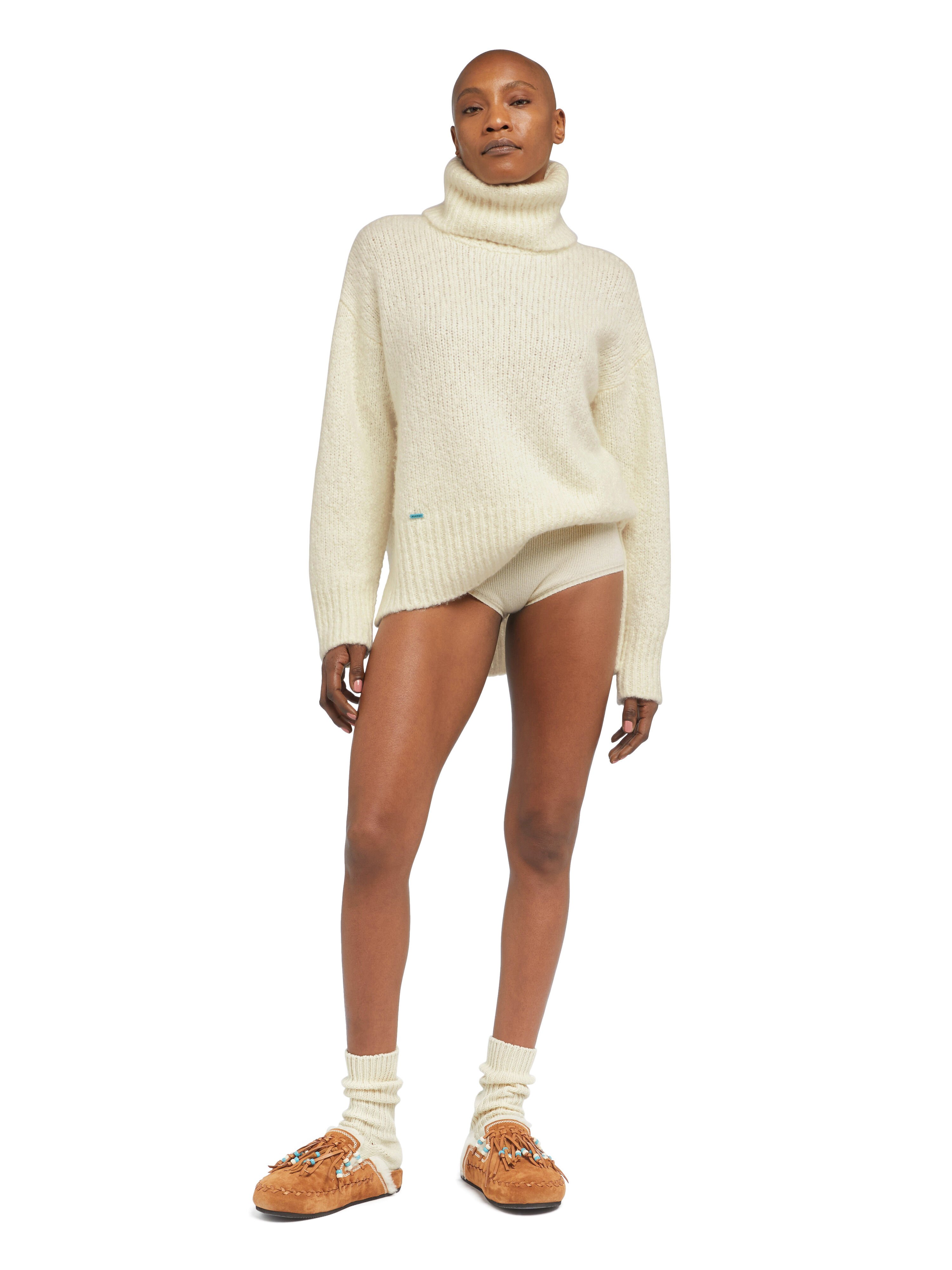 Alanui Alanui Finest Turtleneck White LWHF008E25KNI001