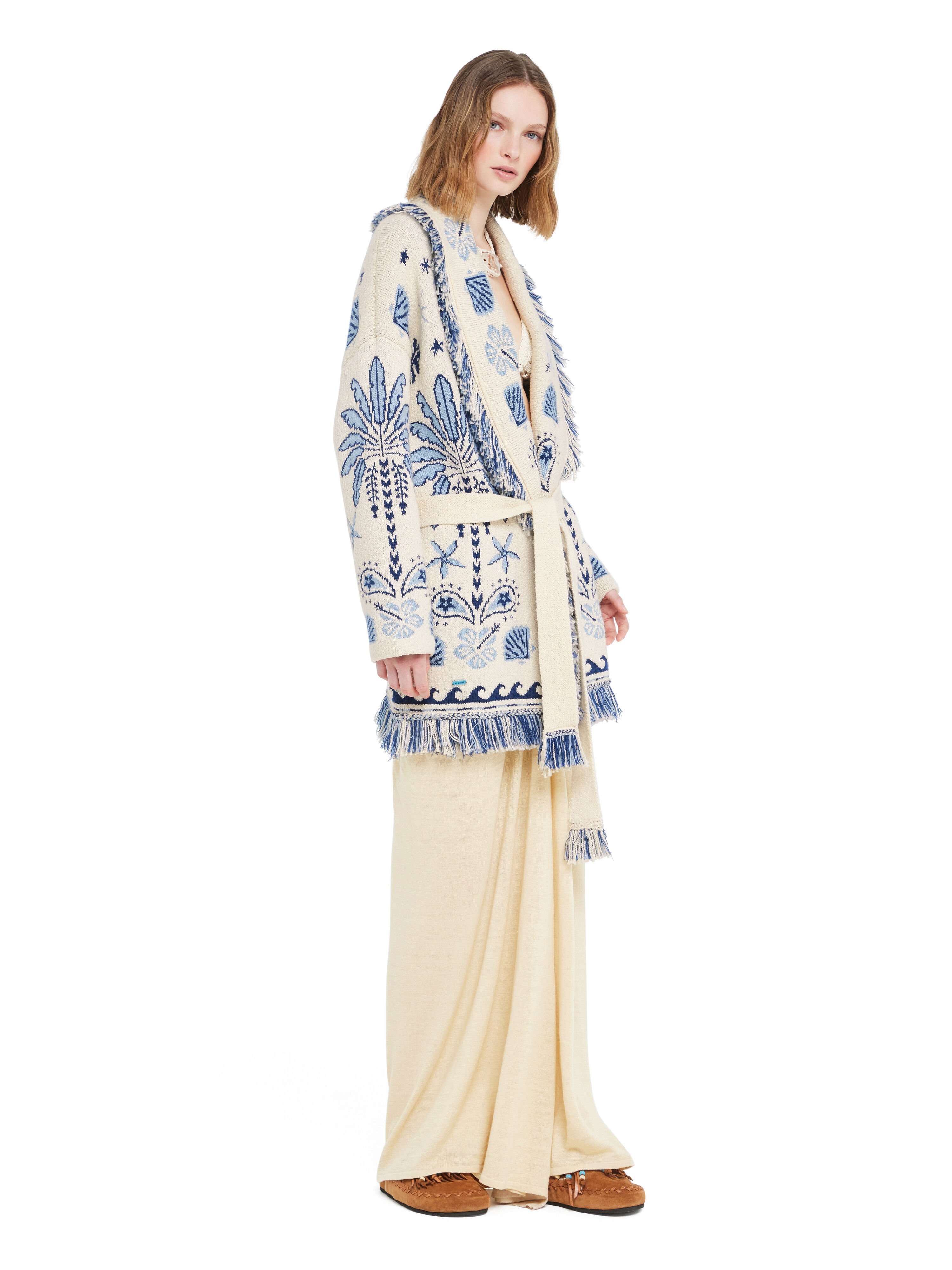 Alanui Echoes Of The Island Cardigan Chalk-Light Blue LWHB064R26KNI003 Alanui Echoes Of The Island Cardigan Chalk-Light Blue LWHB064R26KNI003