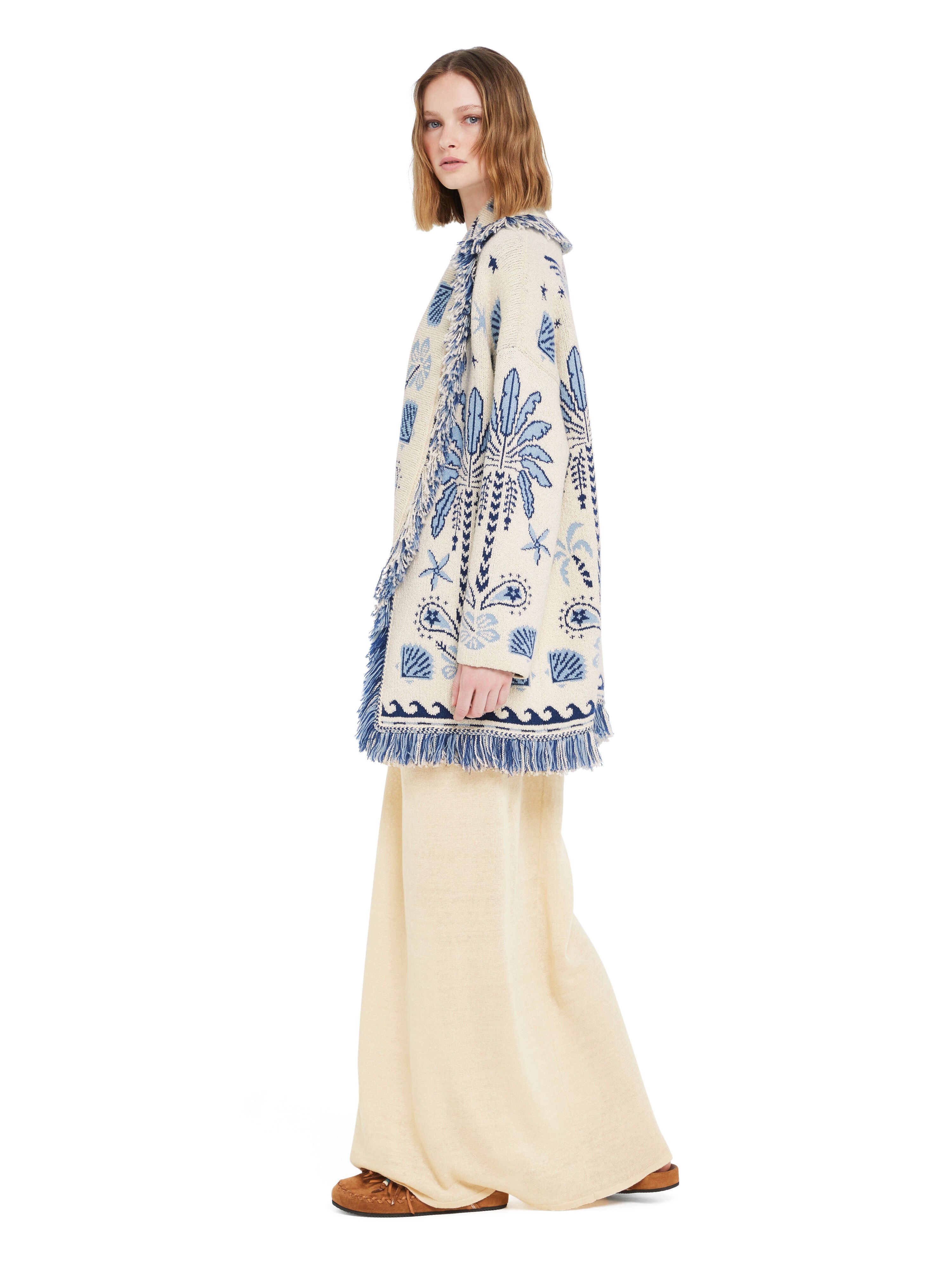 Alanui Echoes Of The Island Cardigan Chalk-Light Blue LWHB064R26KNI003 Alanui Echoes Of The Island Cardigan Chalk-Light Blue LWHB064R26KNI003